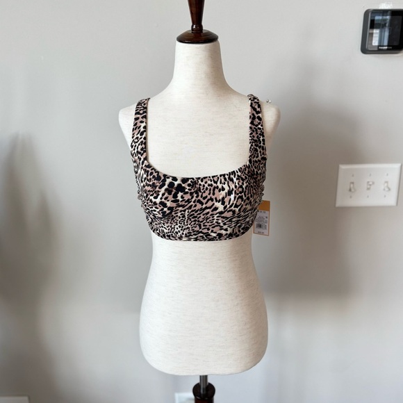 NWT! Kona Sol Leopard Print Square Neck Bikini
Top - Medium (8-10) - Picture 12 of 14